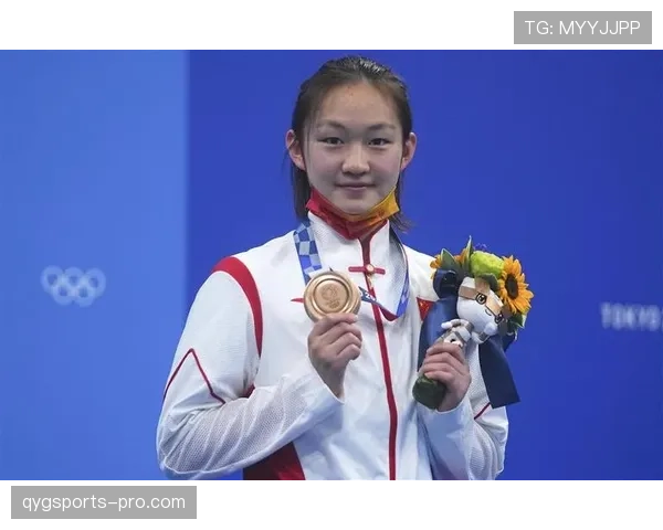 李冰洁赛场上冷静，买奢侈包却像买菜一样随意？